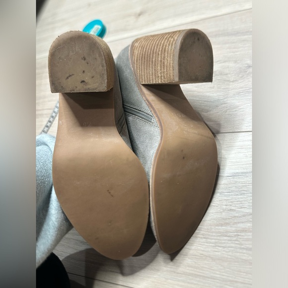 Jeffery Campbell taupe grey suede Booties 7.5 comfortable and cute - Picture 10 of 10